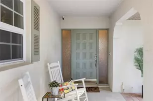 1860 MacKintosh Blvd, Nokomis, FL 34275 - Photo 9