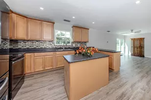16372 Winburn Dr, Sarasota, FL 34240 - Photo 17