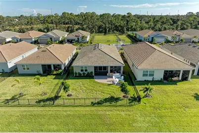 447 Ibiza Loop, Venice, FL 34292 - Photo 3