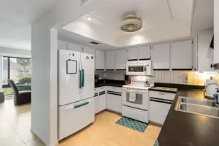 18606 Briggs Cir, Port Charlotte, FL 33948 - Photo 9