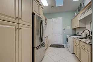 431 Tremingham Way, Venice, FL 34293 - Photo 55