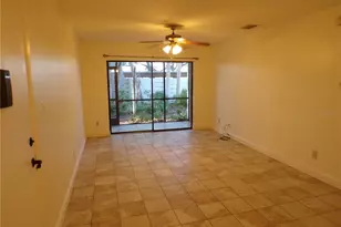 622 Bird Bay Dr S, Venice, FL 34285 - Photo 3