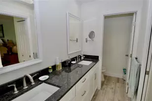 611 Paget Dr, Venice, FL 34293 - Photo 7