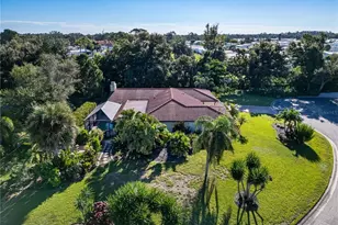 37 Waterford Dr, Englewood, FL 34223 - Photo 41