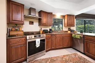 37 Waterford Dr, Englewood, FL 34223 - Photo 13