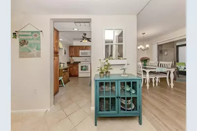 806 Capri Isles Boulevard #109, Venice, FL 34292 - Photo 3