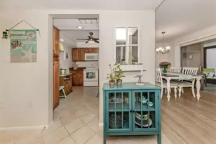 806 Capri Isles Blvd, Venice, FL 34292 - Photo 3