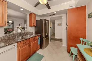 806 Capri Isles Blvd, Venice, FL 34292 - Photo 11