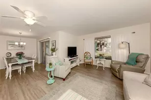 806 Capri Isles Blvd, Venice, FL 34292 - Photo 7