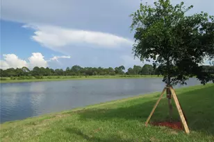 20209 Lagente Cir, Venice, FL 34293 - Photo 3