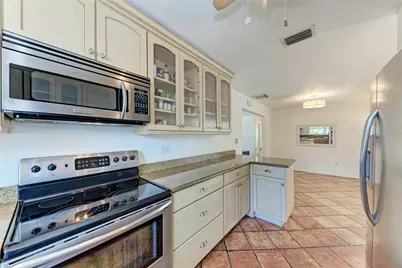 2998 Michigan Street, Sarasota, FL 34237 - Photo 15