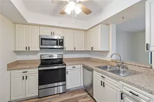 808 Capri Isles Blvd, Venice, FL 34292 - Photo 13