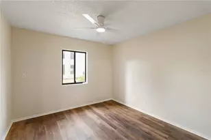 808 Capri Isles Blvd, Venice, FL 34292 - Photo 15