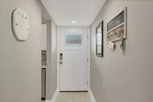 116 Vista Hermosa Cir, Sarasota, FL 34242 - Photo 3