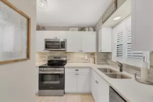 116 Vista Hermosa Cir, Sarasota, FL 34242 - Photo 7