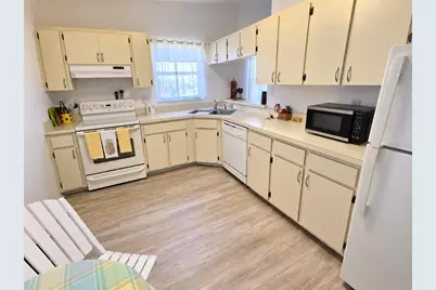 401 Curry Street #66, Nokomis, FL 34275 - Photo 3