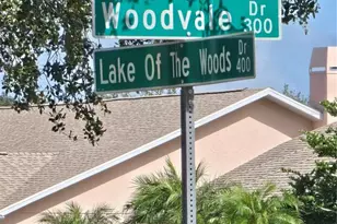 417 Lake of the Woods Dr, Venice, FL 34293 - Photo 5