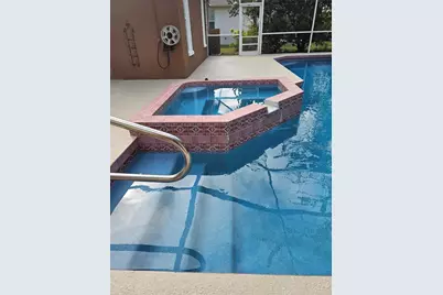 417 Lake Of The Woods Drive, Venice, FL 34293 - Photo 7