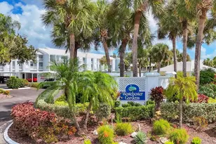 408 Cerromar Cir S, Venice, FL 34293 - Photo 41