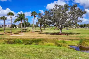 408 Cerromar Cir S, Venice, FL 34293 - Photo 37