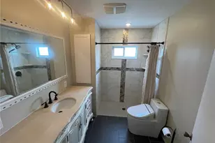 802 S Green Cir, Venice, FL 34285 - Photo 9