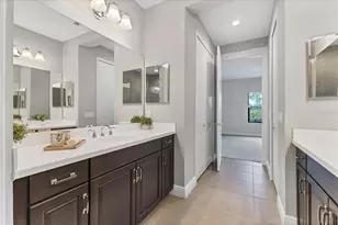 21649 Avon Park Ct, Venice, FL 34293 - Photo 21