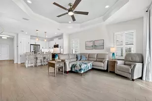 18026 Topiary Pk Pl, Venice, FL 34293 - Photo 5