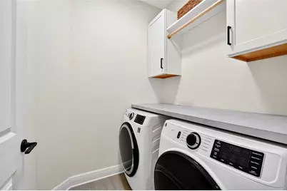 18026 Topiary Park Place, Venice, FL 34293 - Photo 23