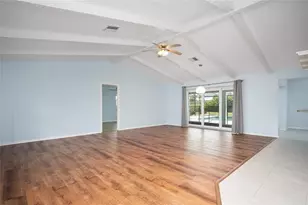 158 Hourglass Dr, Venice, FL 34293 - Photo 15