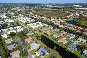 158 Hourglass Dr, Venice, FL 34293 - Photo 71