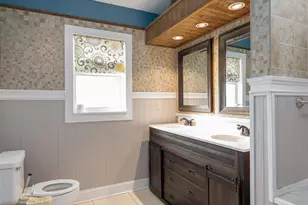 7606 37th St Cir E, Sarasota, FL 34243 - Photo 27