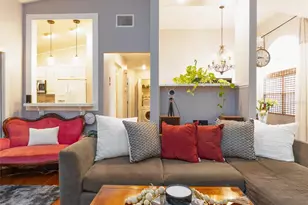 7606 37th St Cir E, Sarasota, FL 34243 - Photo 5