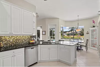 210 Lake Victoria Court, Englewood, FL 34223 - Photo 17