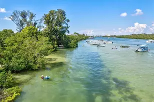 210 Lake Victoria Ct, Englewood, FL 34223 - Photo 81