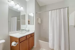 1821 Batello Dr, Venice, FL 34292 - Photo 17