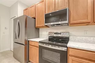 1821 Batello Dr, Venice, FL 34292 - Photo 11