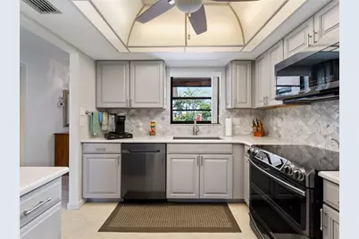 1708 Lakeside Drive #1710B, Venice, FL 34293 - Photo 7