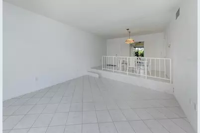 1555 Tarpon Center Drive #131, Venice, FL 34285 - Photo 7