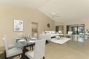 4765 Oak Forest Dr W, Sarasota, FL 34231 - Photo 5