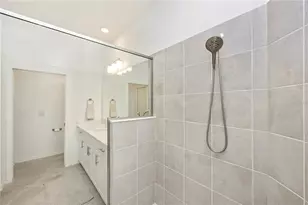 17560 Boracay Ct, Venice, FL 34293 - Photo 27