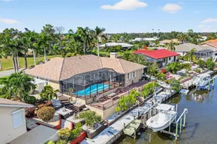 319 Oakwood Cir, Englewood, FL 34223 - Photo 43