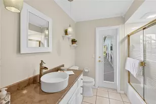 319 Oakwood Cir, Englewood, FL 34223 - Photo 37