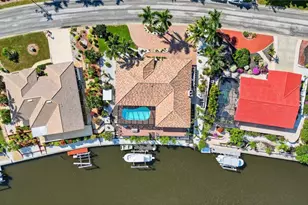 319 Oakwood Cir, Englewood, FL 34223 - Photo 47