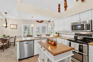 319 Oakwood Cir, Englewood, FL 34223 - Photo 11