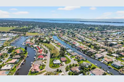 319 Oakwood Circle, Englewood, FL 34223 - Photo 45