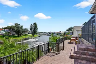 319 Oakwood Cir, Englewood, FL 34223 - Photo 25