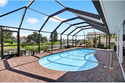 319 Oakwood Circle, Englewood, FL 34223 - Photo 3