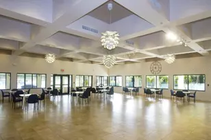 638 Bird Bay Dr E, Venice, FL 34285 - Photo 17