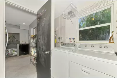 112 Field Avenue East, Venice, FL 34285 - Photo 39