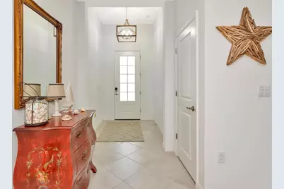 11375 Burgundy Drive, Venice, FL 34293 - Photo 3